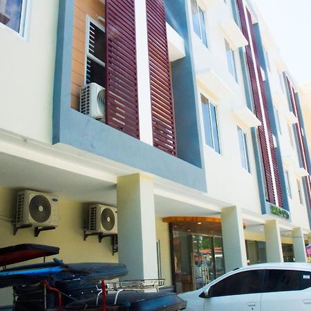 Elti Suites By Bluebookers Ángeles Exterior foto
