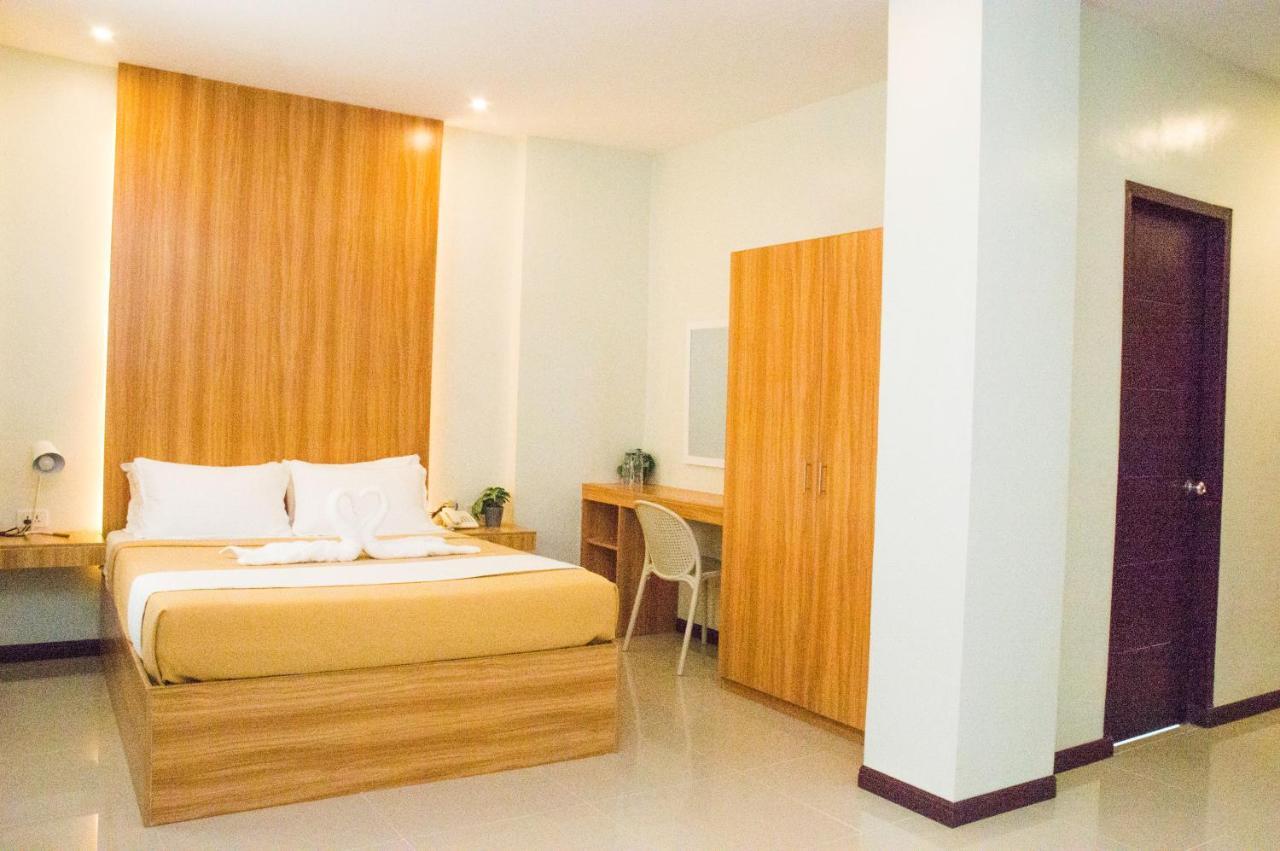 Elti Suites By Bluebookers Ángeles Exterior foto